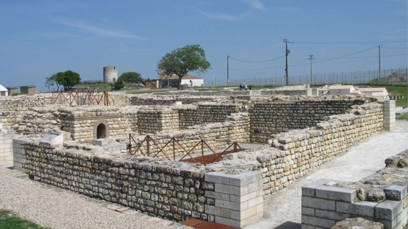 Mus e Et Site Gallo Romains Du F Barzan Mus e Et Site Gallo Romains Du F Barzan