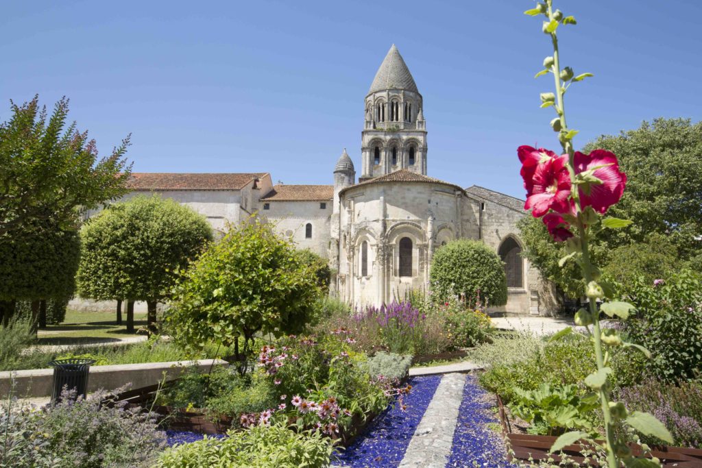 Abbaye aux Dames Jardins-de-lAbbaye