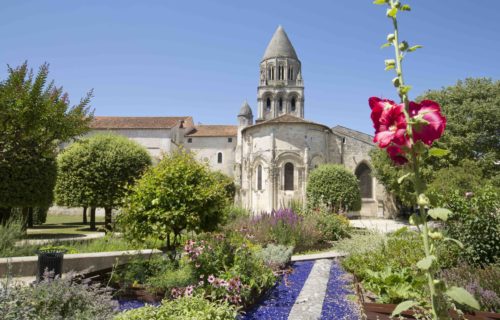 Abbaye aux Dames Jardins-de-lAbbaye