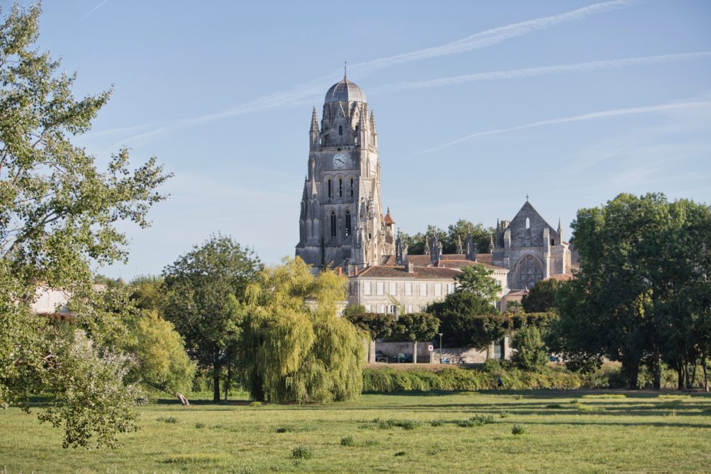 Cathédrale Saint- Pierre à Saintes