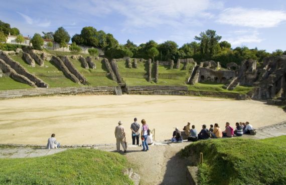 visites et journées groupes à saintes