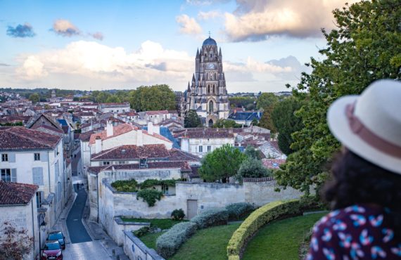 Saintes - vue sur la ville d'Art et d'Histoire