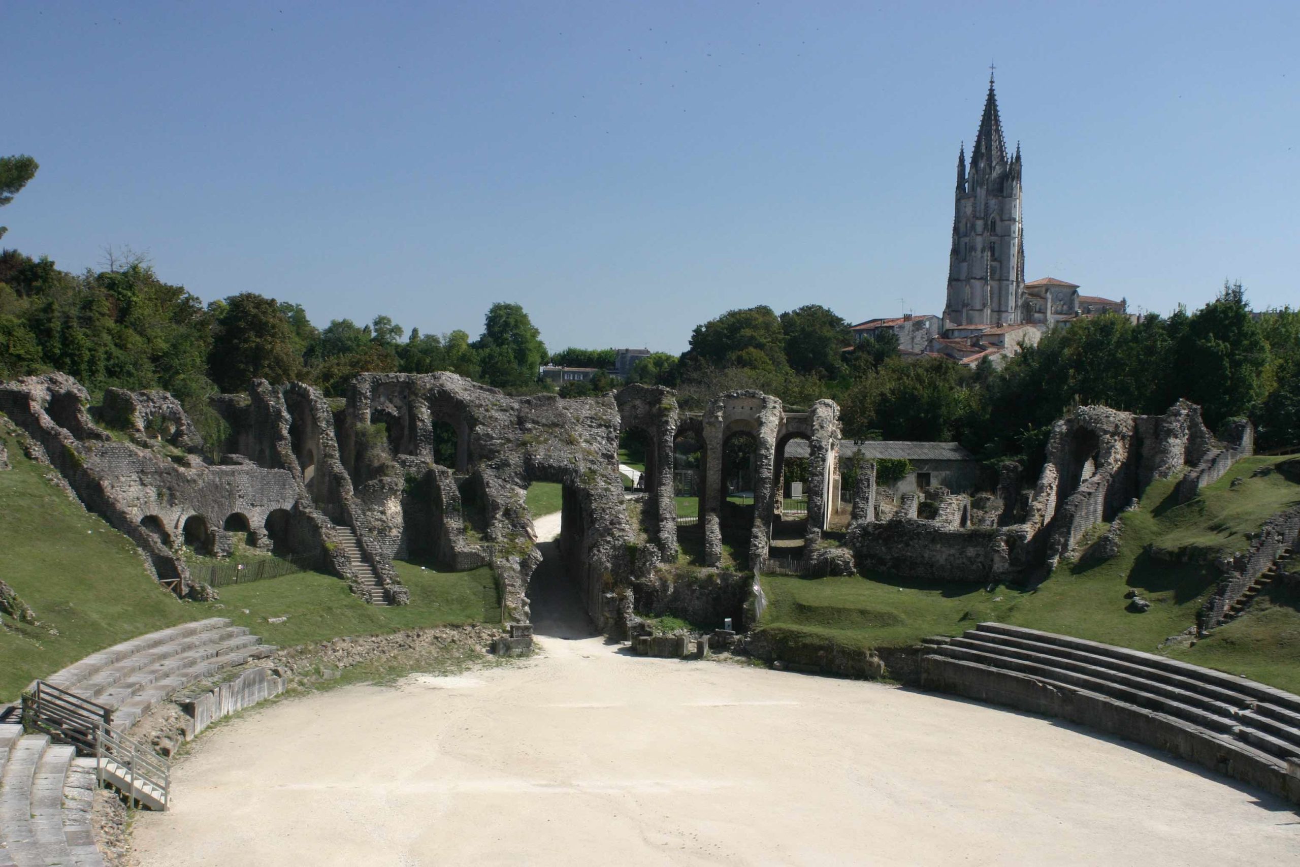 Visite groupe Saintes romaine et romane Saintes Tourisme