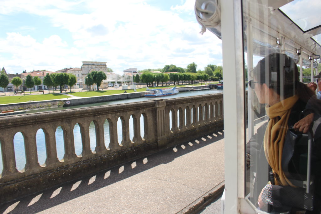 Petit train saintes en charente maritime