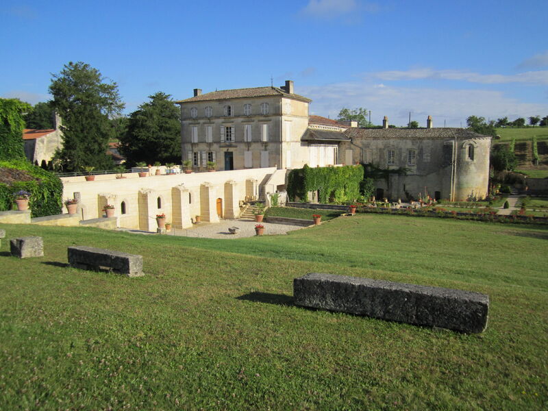 Abbaye de Fontdouce extérieur